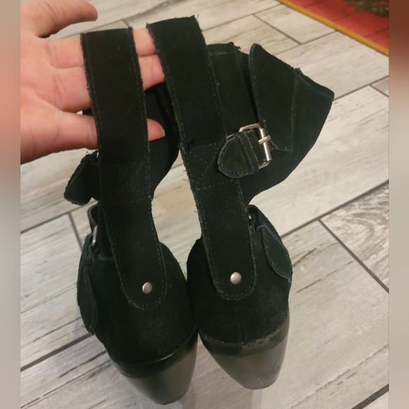 DOLCE VITA Linza black suede leather pull-on buckles ankle boots Women's 7.5 - Picture 6 of 14